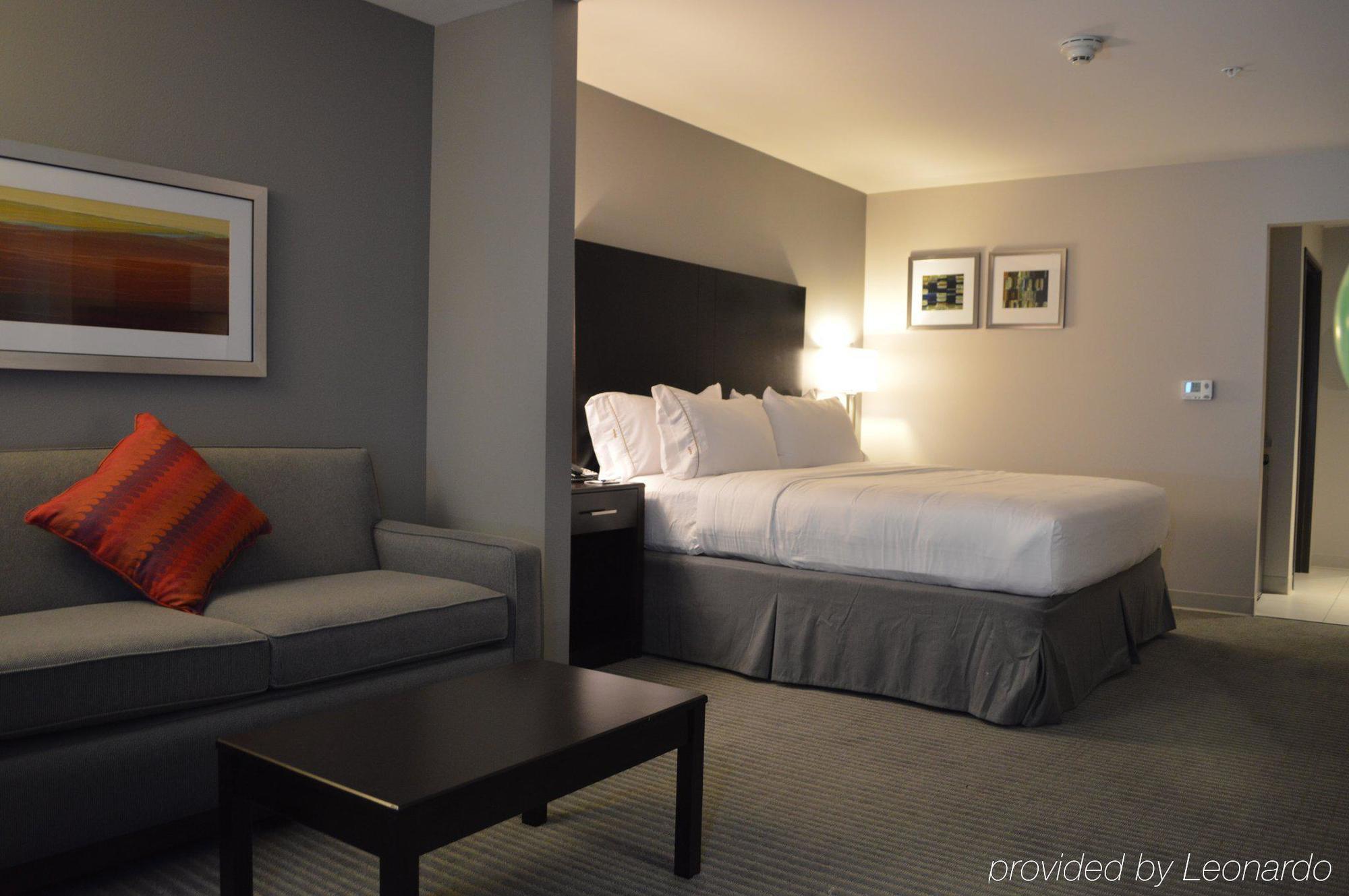 Holiday Inn Express & Suites Tulsa Ne, Claremore, An Ihg Hotel Екстериор снимка